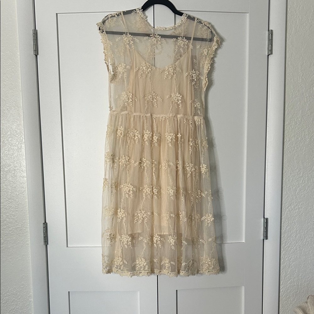 POL Cream Floral Midi Dress